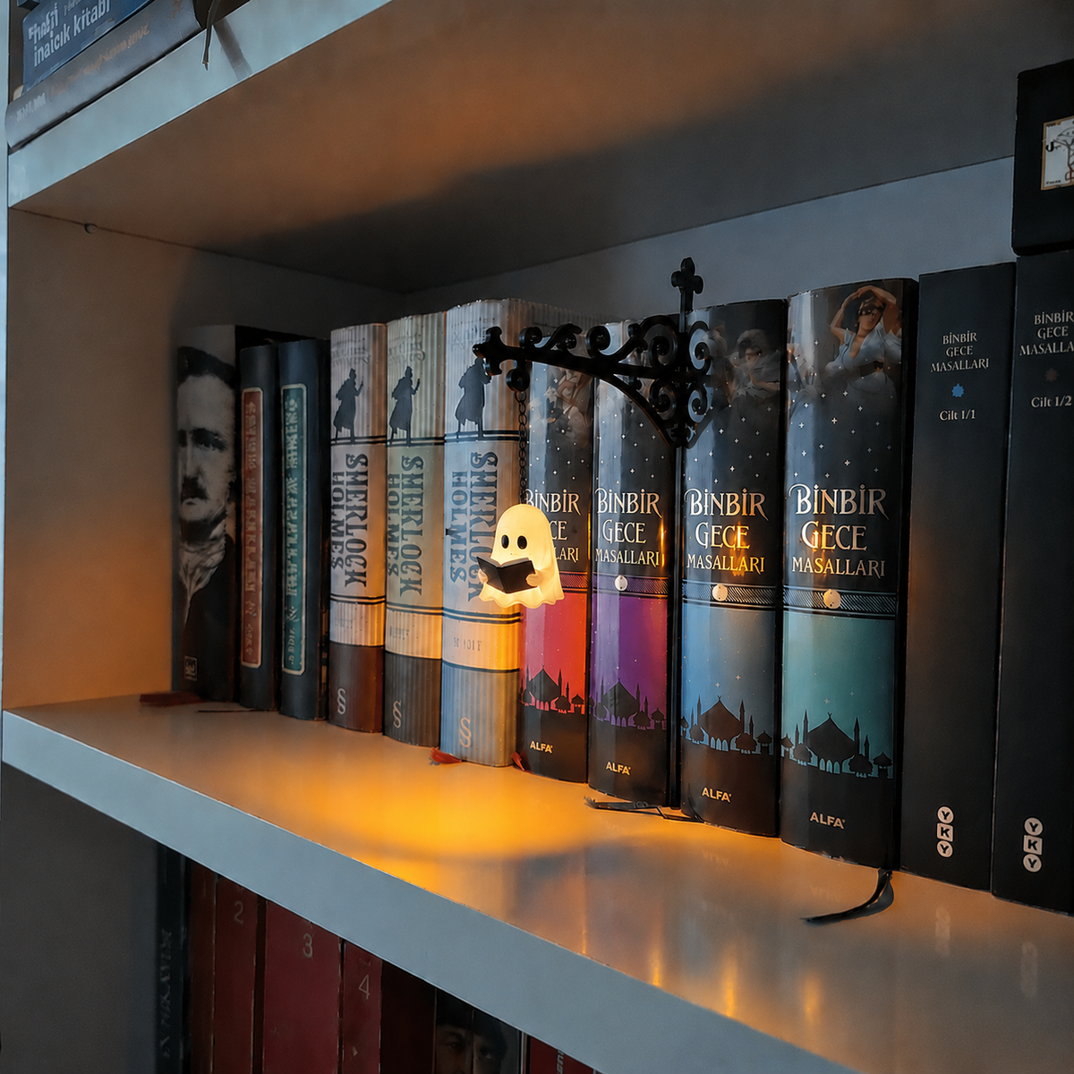 Annies-fashion – Cozy Halloween Bookshelf Lantern