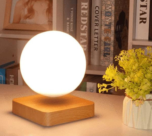 Annie’s Fashion Magnetic Levitating Moon Lamp