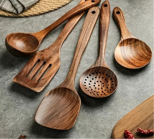 Kitchen set made of natural teak wood
