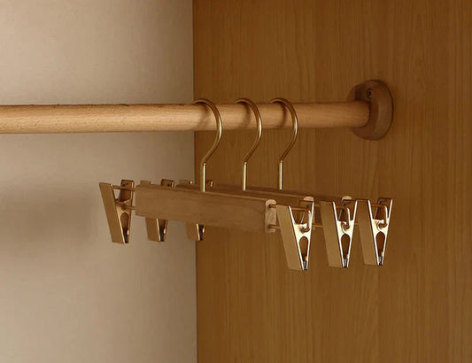 Annies-fashion – Wooden Hangers | Premium Camphor Wood, Wide Shoulder Design