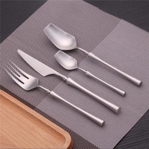 Annie’s Fashion Designer Flatware
