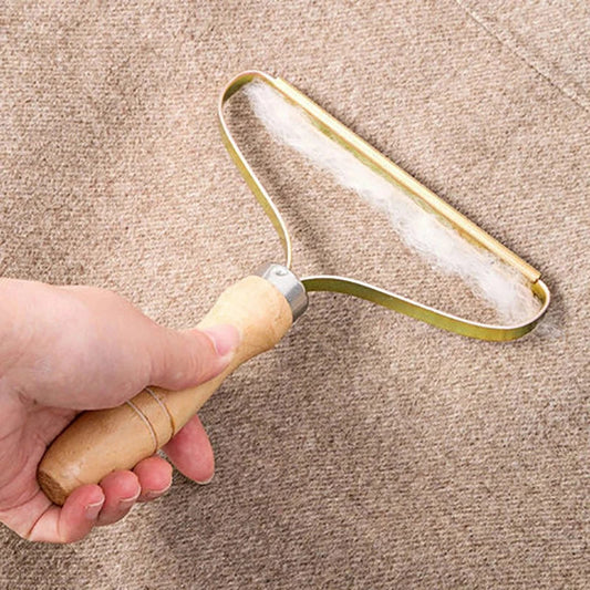 Carpet Lint Remover | Wood Handle Steel Fabric Scraper
