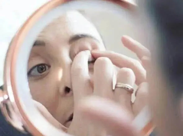 Annie’s Fashion New Glue-Free Ultra Natural Invisible Double Eyelid Sticker