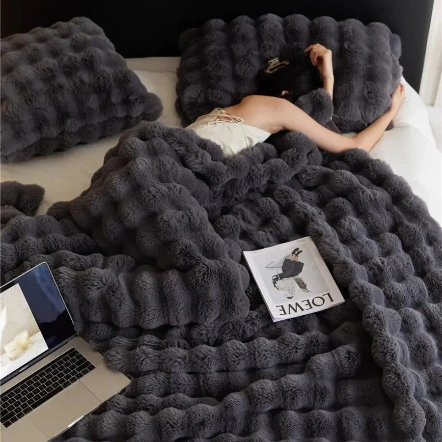 Annie’s Fashion All Season Blanket with Elegant Design