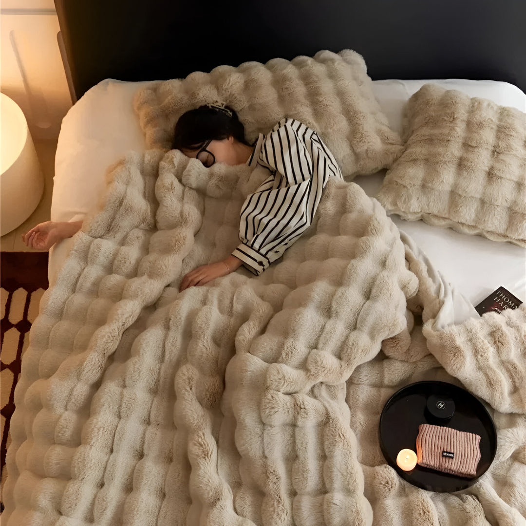 Annie’s Fashion All Season Blanket with Elegant Design