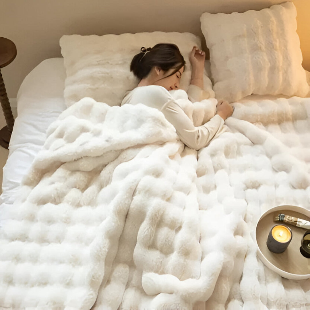 Annie’s Fashion All Season Blanket with Elegant Design