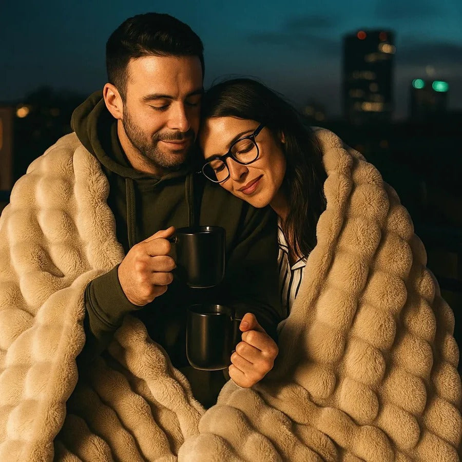 Annie’s Fashion All Season Blanket with Elegant Design